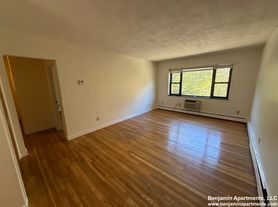 276 Grove St
