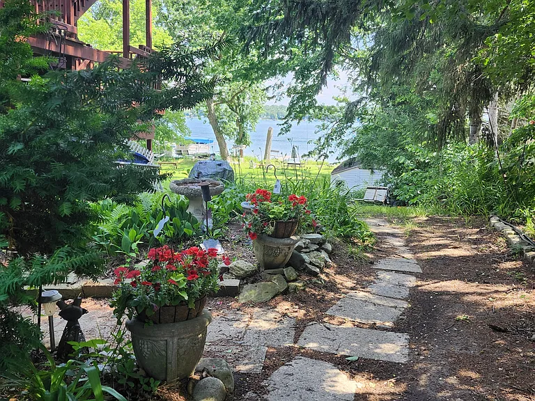 147 Lance Dr #101 — Photo 12