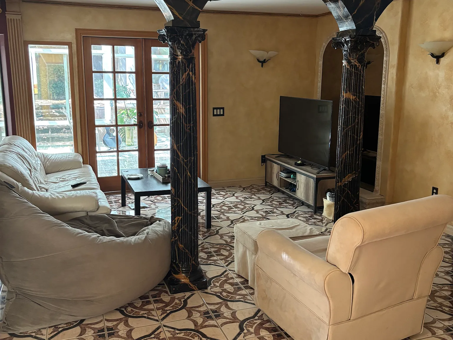 5 bed, 2.5 bath, 3008 sqft, $4,000 — Photo 4