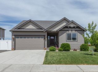 823 Golden Hills Dr, Cheney, WA 99004