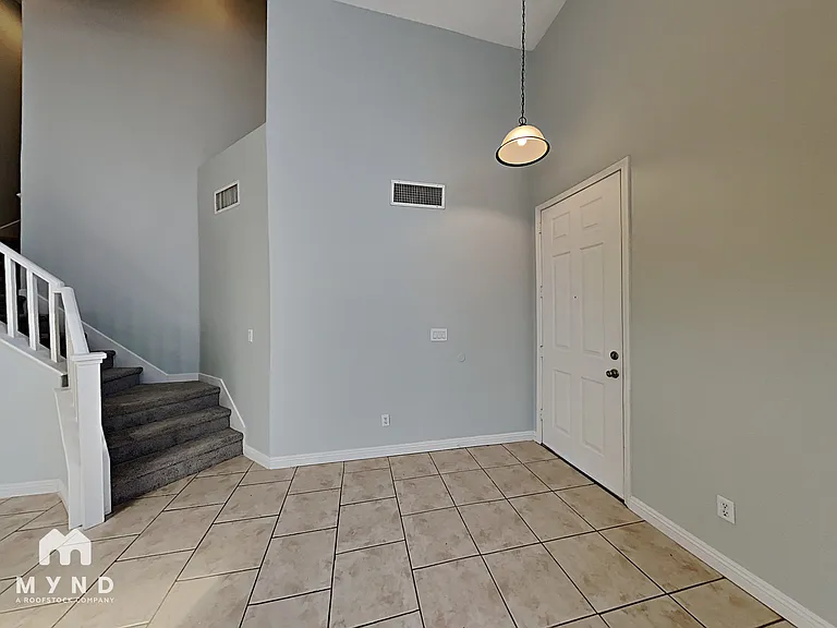 245 Farlin Cir — Photo 9