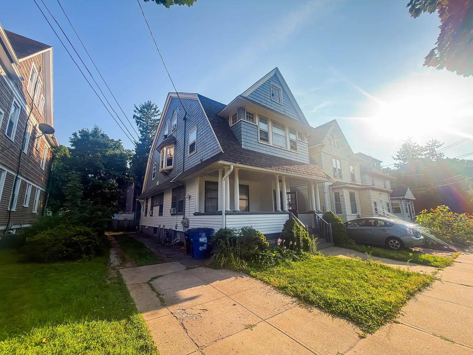 6 bed, 2158 sqft, $850 — Photo 2