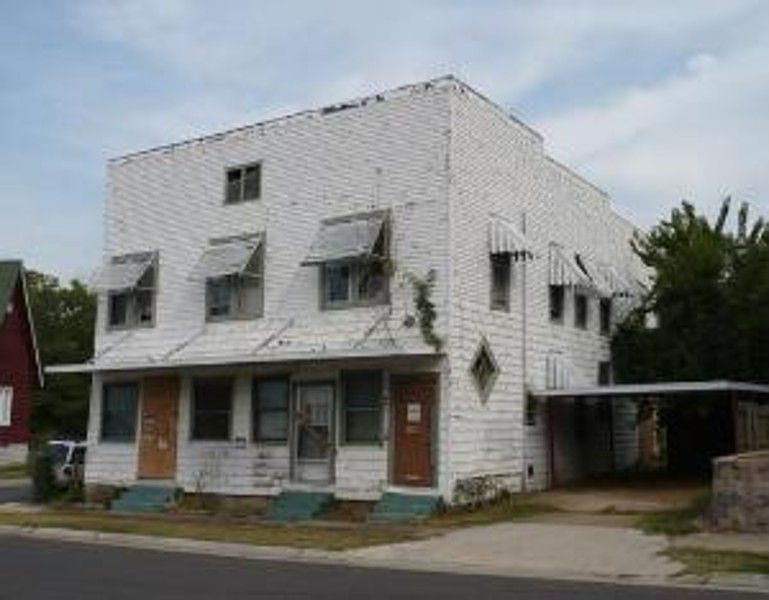 2nd image of 1322 N 9th St
