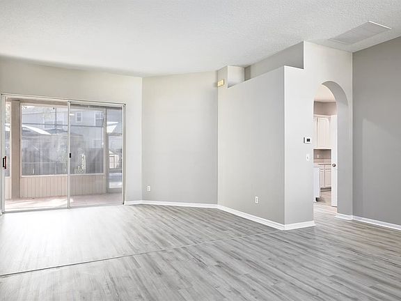 5th image of 8414 Diamond Cove Cir