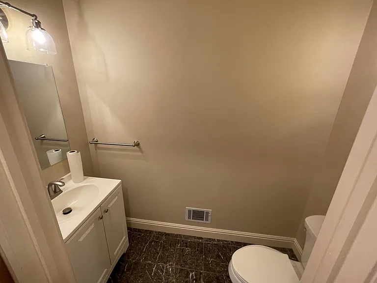 1373 Washington Pike #1 — Photo 7