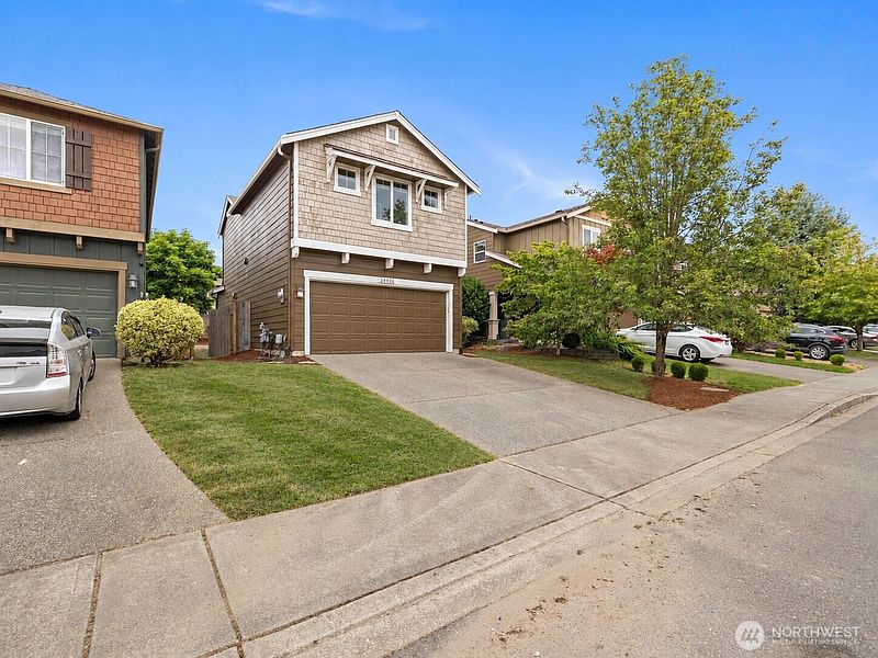 3rd image of 24036 SE 262nd Place