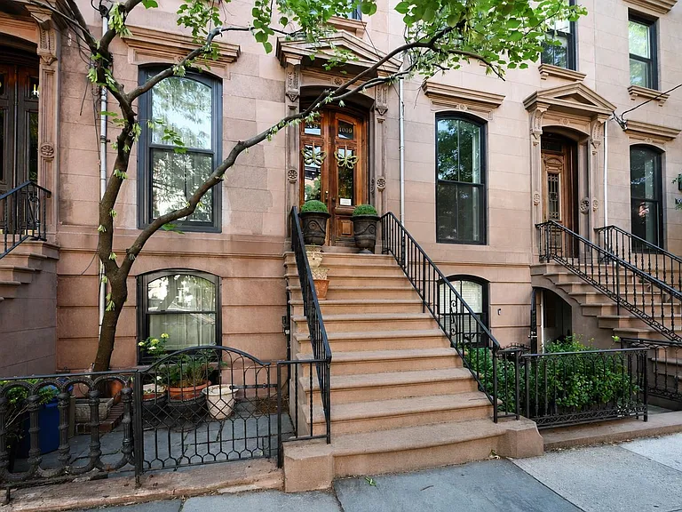 1009 Garden St — Photo 1