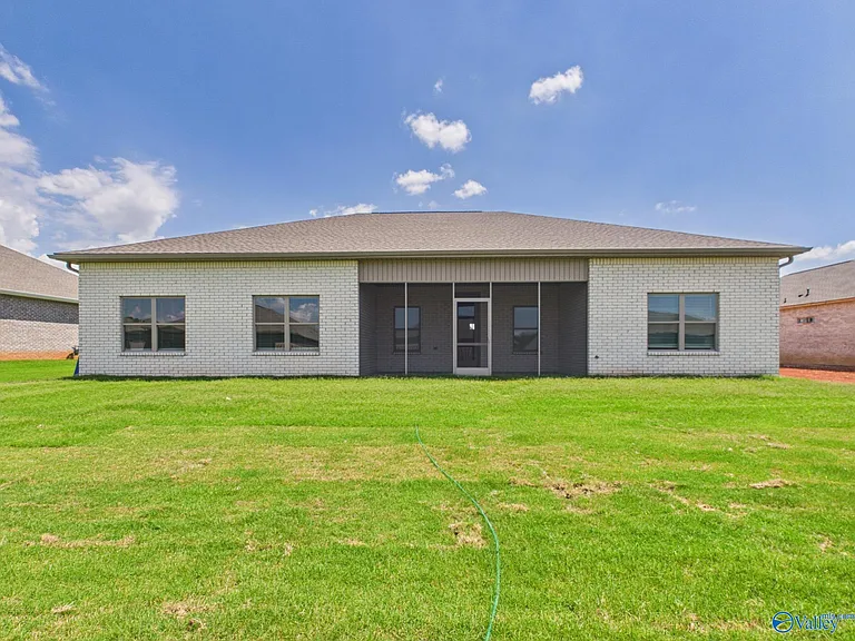 22567 Donahue Dr — Photo 39