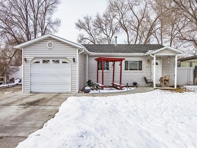 1st image of 10282 S Zinnia Way