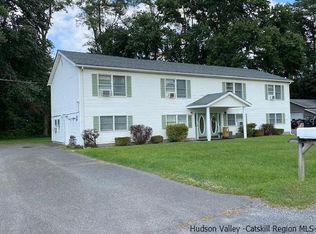 15 Riozzi Ct #B, Saugerties, NY 12477