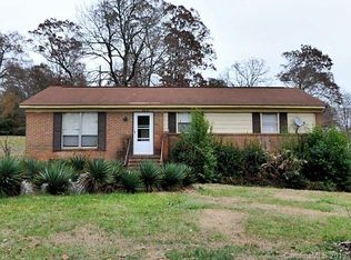 608 Peaceful Glen Rd, Charlotte, NC 28273