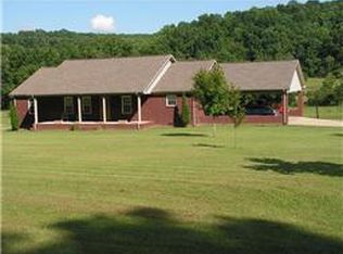 625 Wades Branch Rd, Centerville, TN 37033