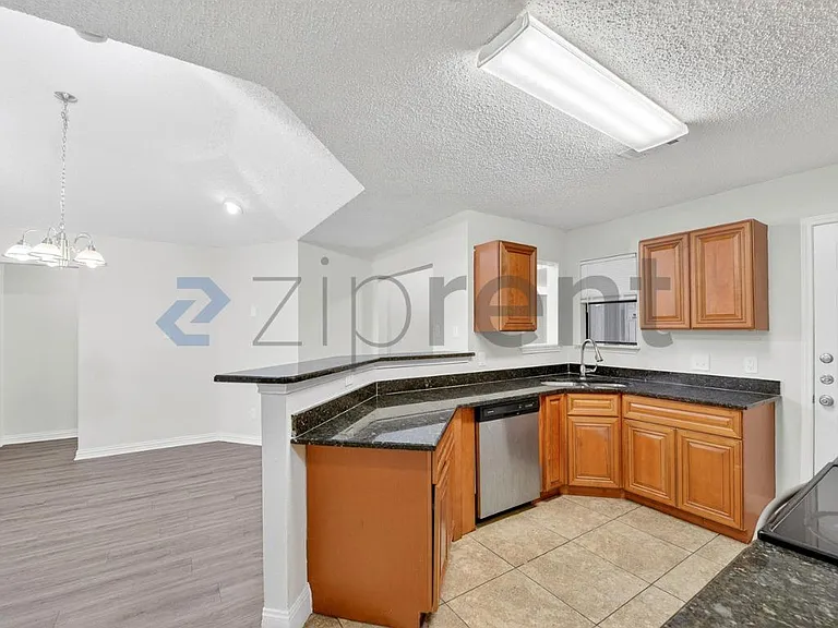 6117 Ivy Glen Dr — Photo 9