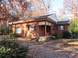 8275 Burnside Dr, Mechanicsville, VA 23116