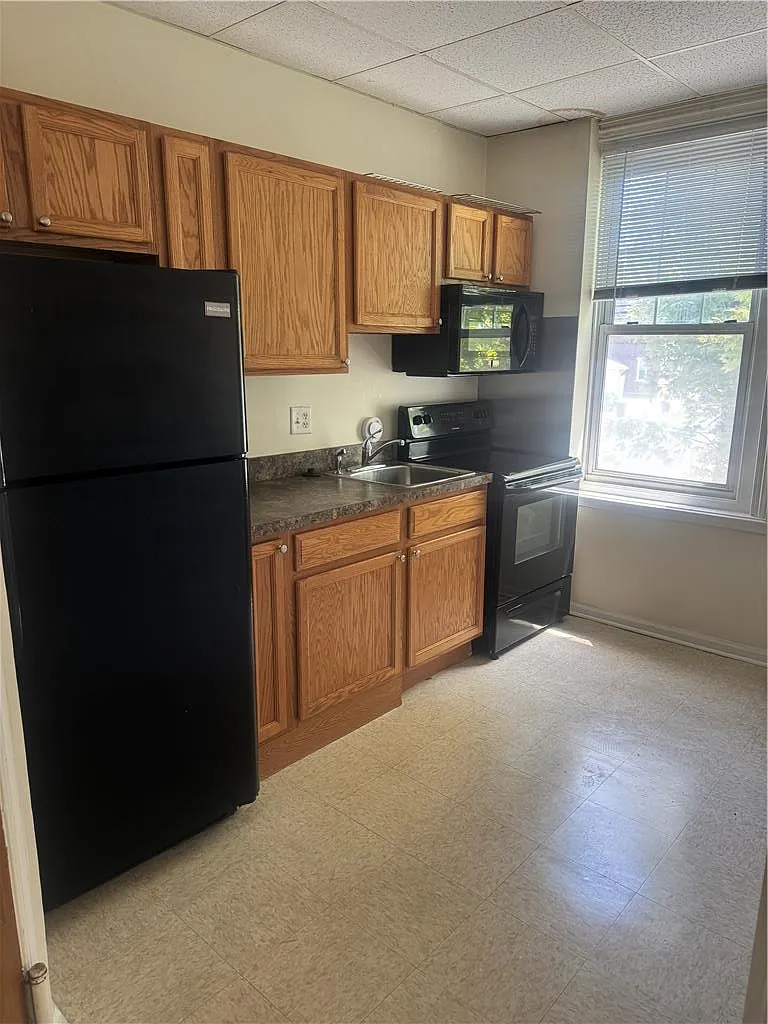 1 bed, 600 sqft, $1,335 — Photo 3