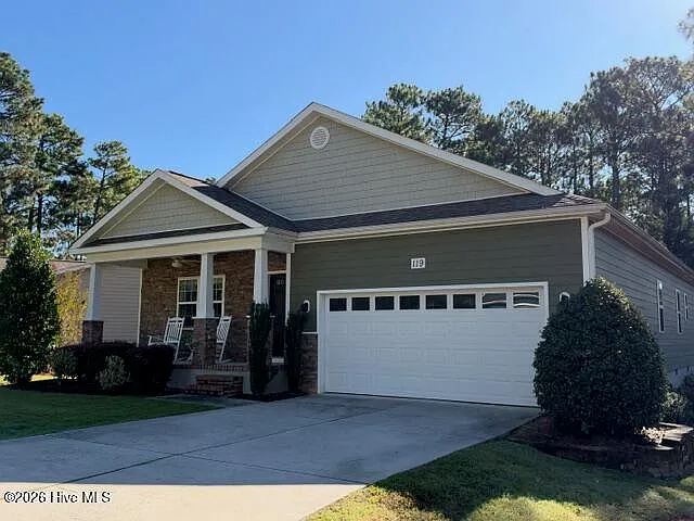 3 bed, 2.0 bath, $2,300 — Photo 1