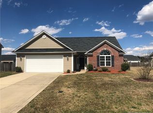 633 Cape Fear Rd, Raeford, NC 28376