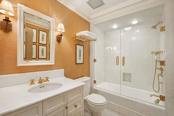 Sold by Sotheby's International Realty | media 27