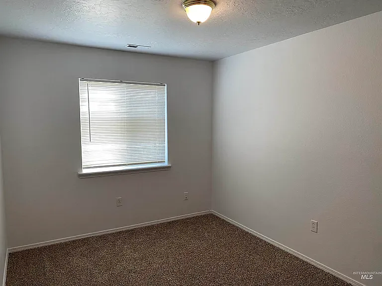 116 NE Lotus Ct #116 — Photo 15