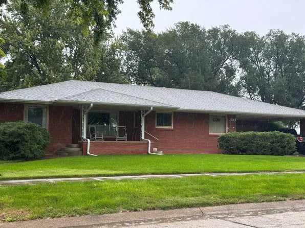 303 O St, Aurora, NE 68818