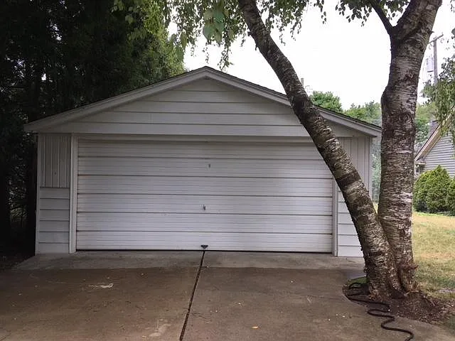 1356 S Bates St — Photo 2