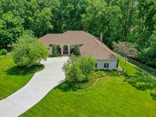 4504 Mohawk Ct, Green Bay, WI 54313