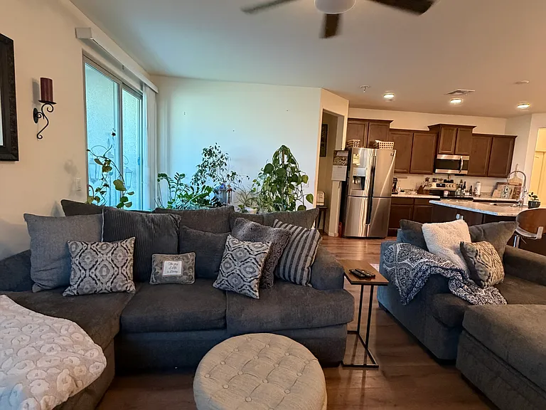 17621 W Daley Ln — Photo 7