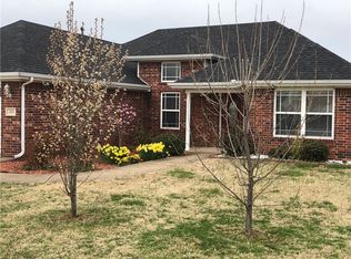 311 Division St, Centerton, AR 72719