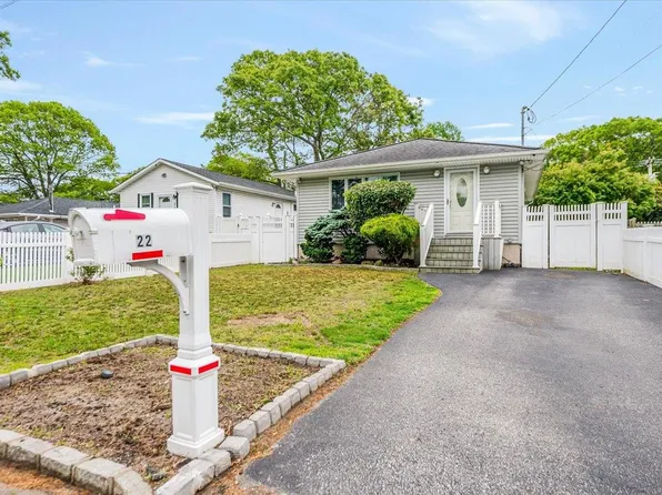 22 Mastic Boulevard, Mastic, NY 11950