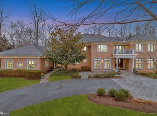 918 Centrillion Dr, Mc Lean, VA 22102