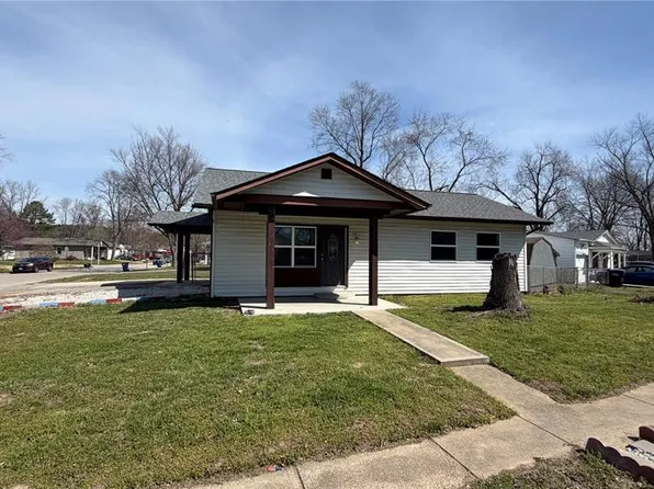 69 Cedar Ledge Dr, Pacific, MO 63069