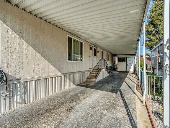 2nd image of 2706 W Ashlan Ave #62
