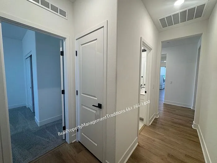 8722 W Tara Ct — Photo 14