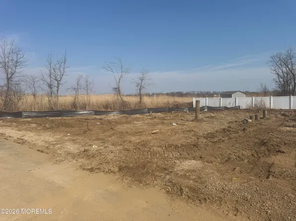 0 7th Street, Belford, NJ 07718