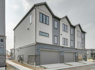46 SW Belvedere Ter SE, Calgary, AB T2A7G1