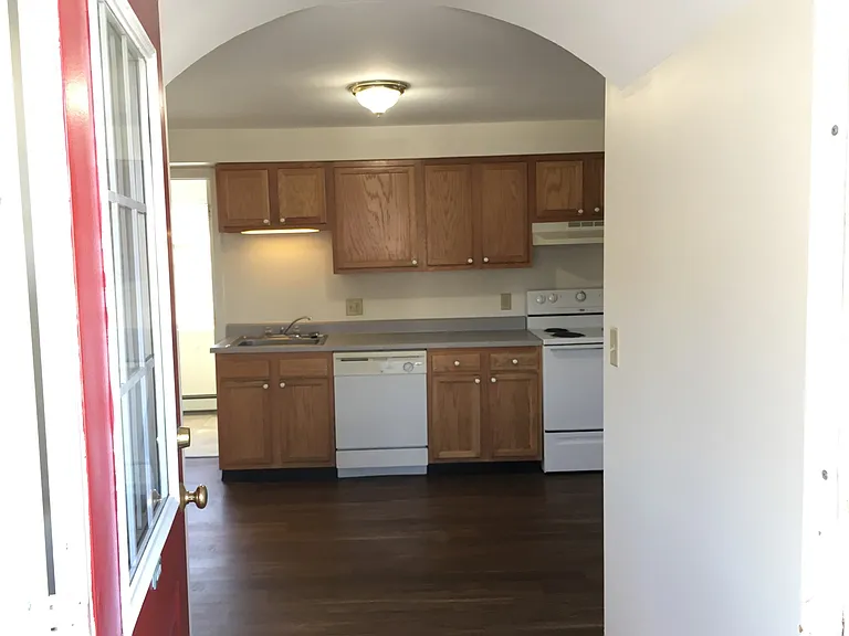 26 Bath St #3 — Photo 9