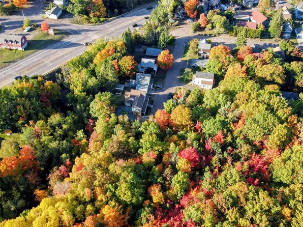 Jefferson St, Houghton, MI 49931