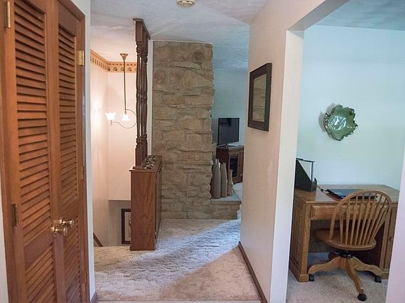 4th image of 6 Northview Dr