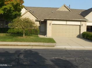 37742 Pebble Pointe Ct, Clinton Township, MI 48038