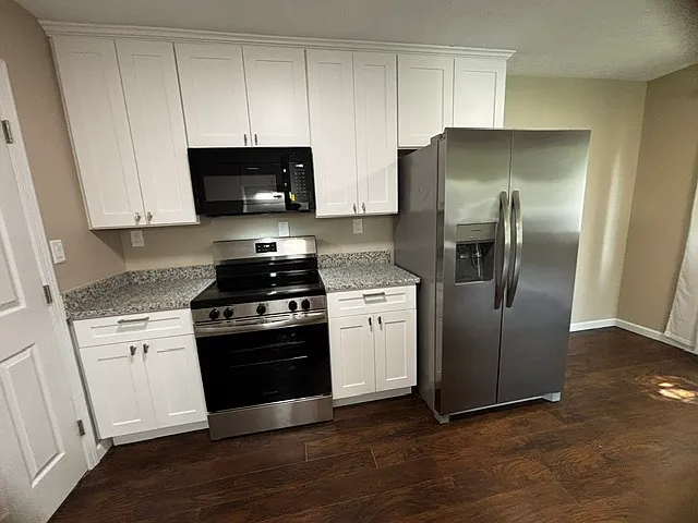 280 Granville St #B — Photo 4