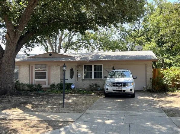 2430 Towerwood Dr, Carrollton, TX 75006