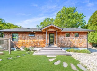 27 N Fairfax Rd, Montauk, NY 11954