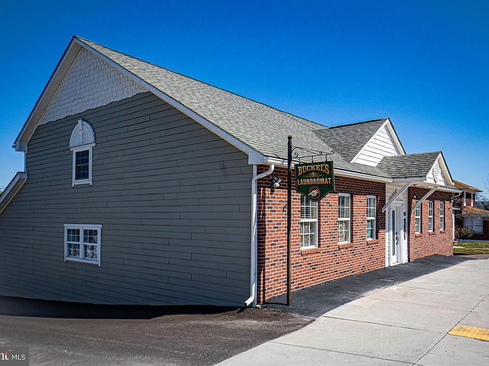 1st image of 193 Main St