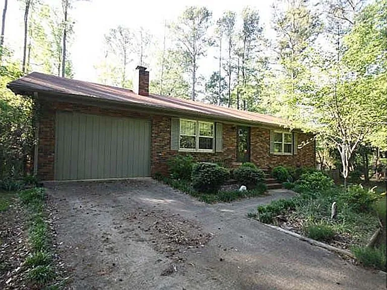 245 Rocky Dr — Photo 12