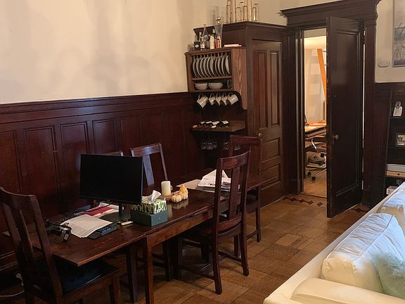4th image of 35 W 69th St APT 2r