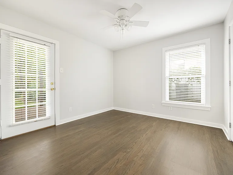 2426 Loving Ave — Photo 10
