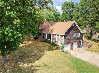 1020 NE 97th Pl, Kansas City, MO 64155