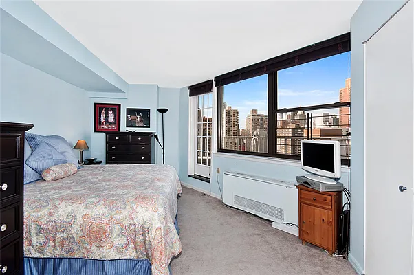 Sold by Douglas Elliman | media 13