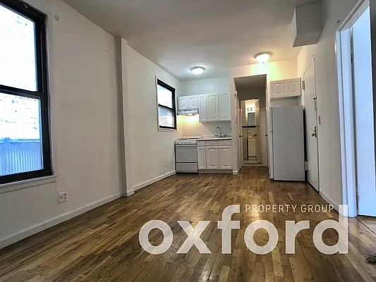 Rented by Oxford Property Group | media 9
