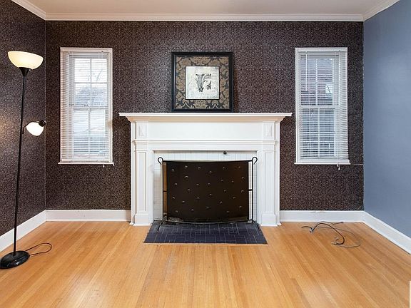 3rd image of 3111 Stone Park Blvd